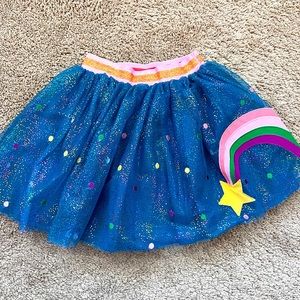 Size 120 Hanna Andersson sparkle poof skirt with rainbow and star